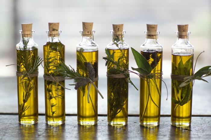 tee yrttiöljystä itse aromaattinen