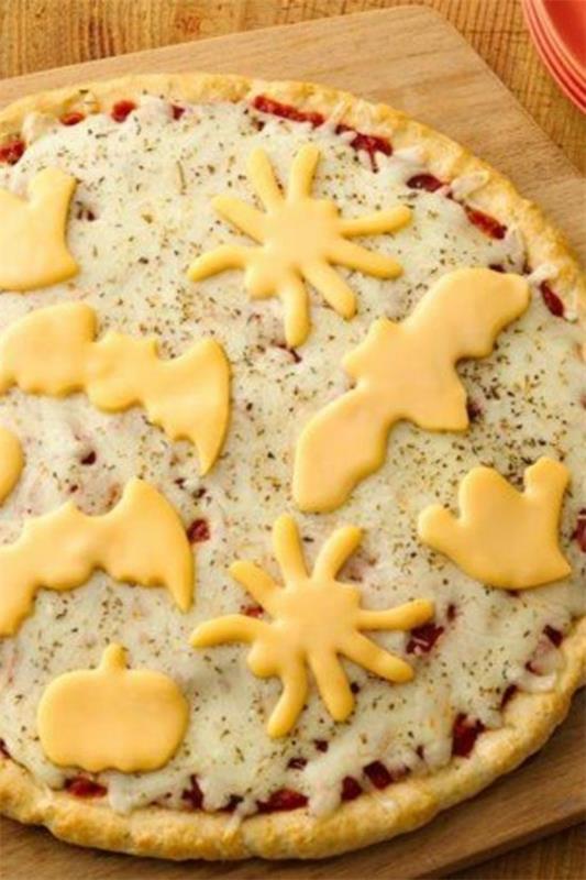 ideoita juustohalloween -pizzakastikkeisiin