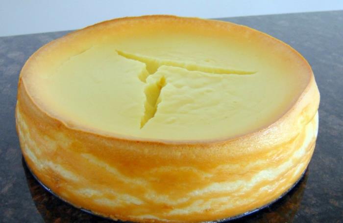 juustokakku ilman pohjaa yksinkertaisesti terve