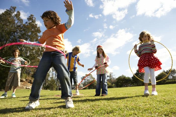 ikävystyminen mitä tehdä hula hoop lasten niitty