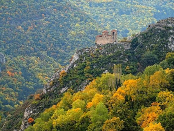 viime hetken bulgaria rhodope linnoitus kirkko