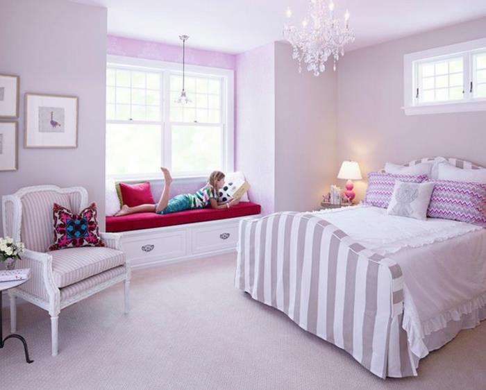 laventelin värinen vaalean violetti makuuhuone