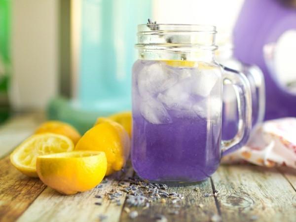 laventelisiirappi limonadi kookos cocktail