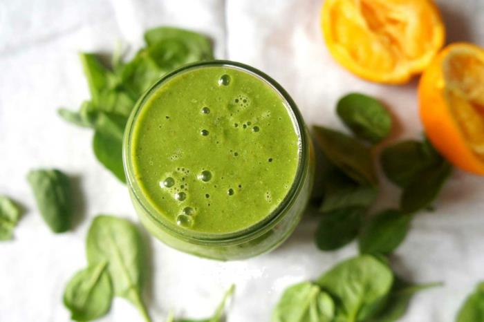 elää terveenä terveellisesti eläviä vihreitä smoothieita
