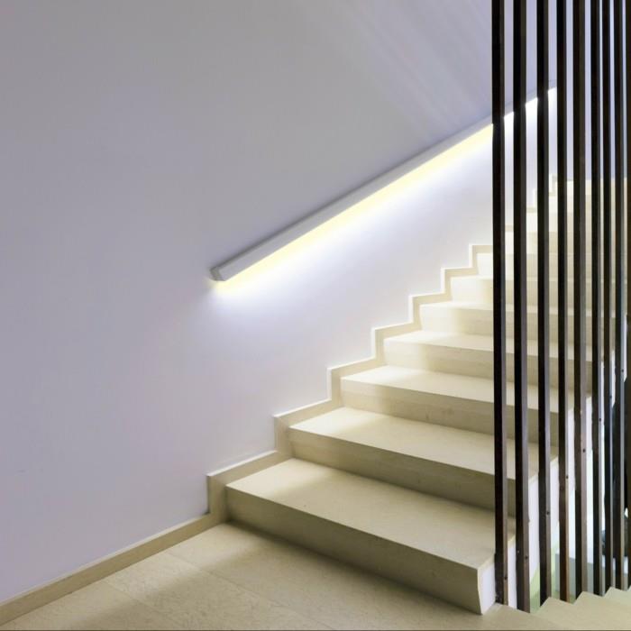 led -valonauhaportaat valaisevat modernia portaiden valaistusta