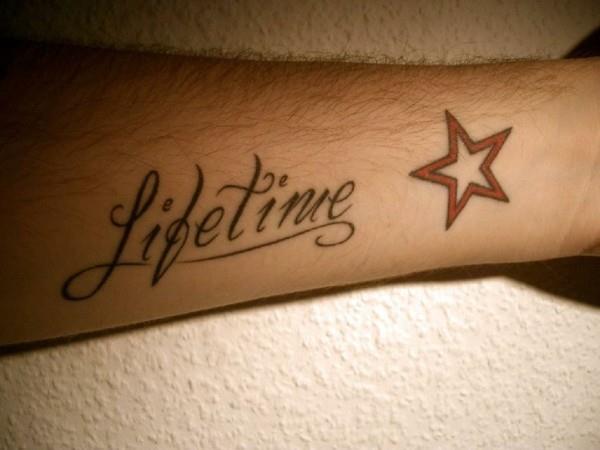 elinikäinen tähti tatuointi kyynärvarren tatuointi