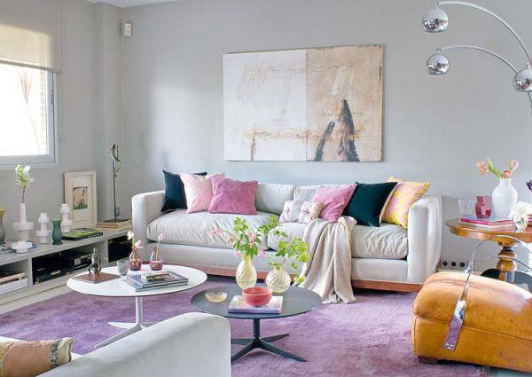 violetti väriyhdistelmä pukeutumispöytä sohva mukavat vaaleat vivahteet