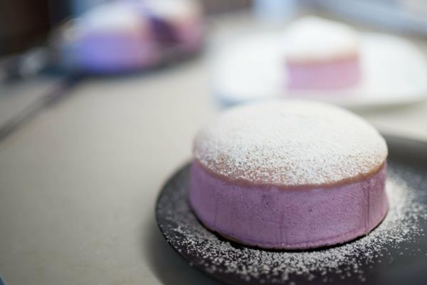 violetti japanilainen juustokakku