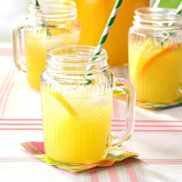 limonadi -ideoita sitruunat lasissa