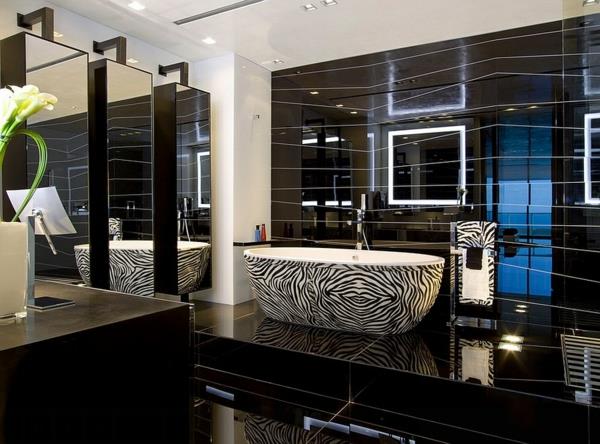 ylellinen kylpyhuone korkeakiiltoiset laatat seepra