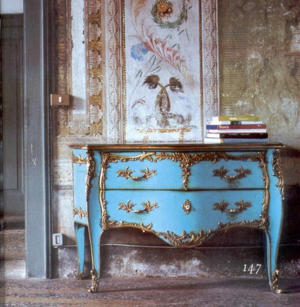 ylelliset huonekalut sininen lipasto italialainen