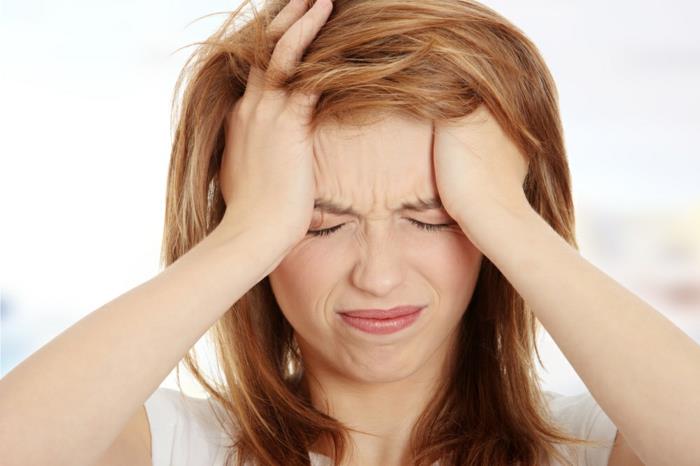 magnesiumin puutteen nainen migreenin tunnistusmerkki