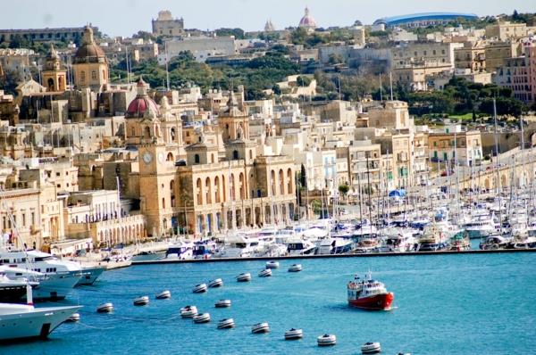 malta loma sliema kaupunki kaupat ravintolat