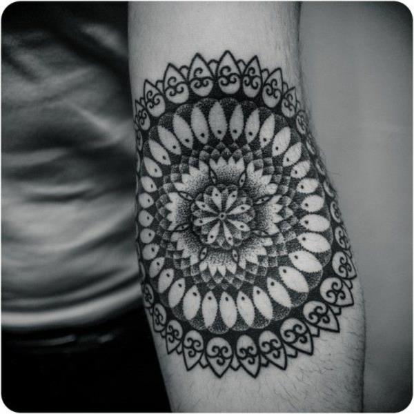 mandala tatuoinnit lotus mandala olkavarsi