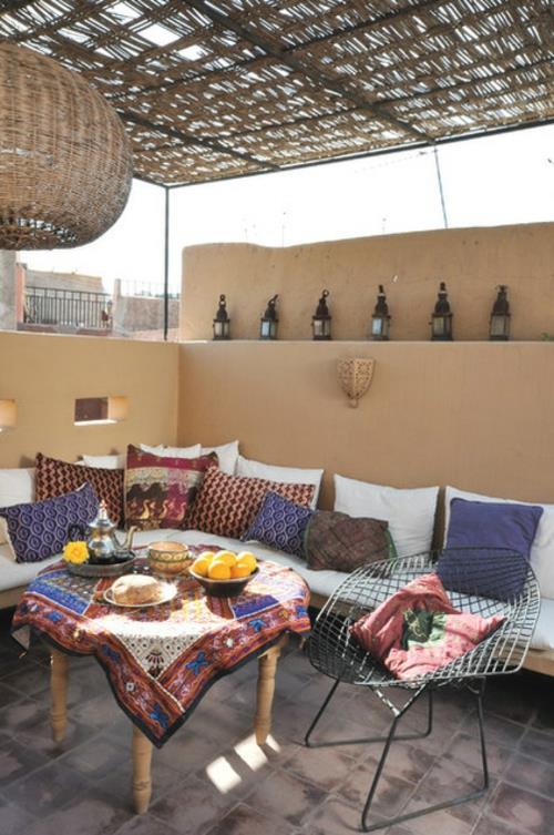 Marokkolainen tyyli sisustussuunnittelun tyynykuviossa