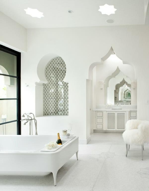 marokkolainen talon turkki jakkara ja tilava kylpyamme