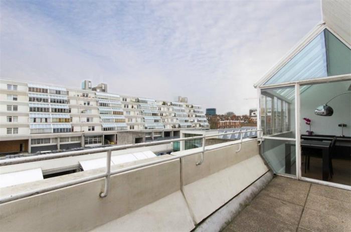 kiinteä talonrakennus Lontoo Bloomsbury Brunswick Center Terassihuoneisto