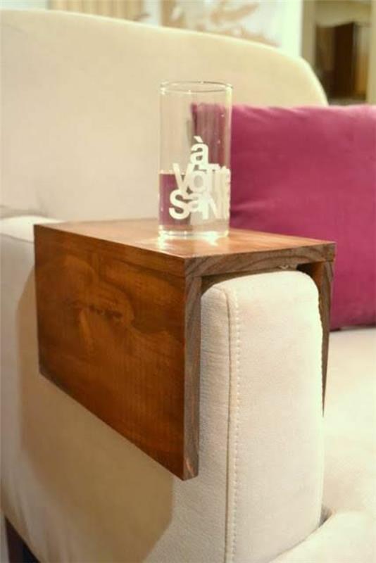 massiivipuinen sohvapöytä sivupöytä olohuone huonekalut sohva käsinoja