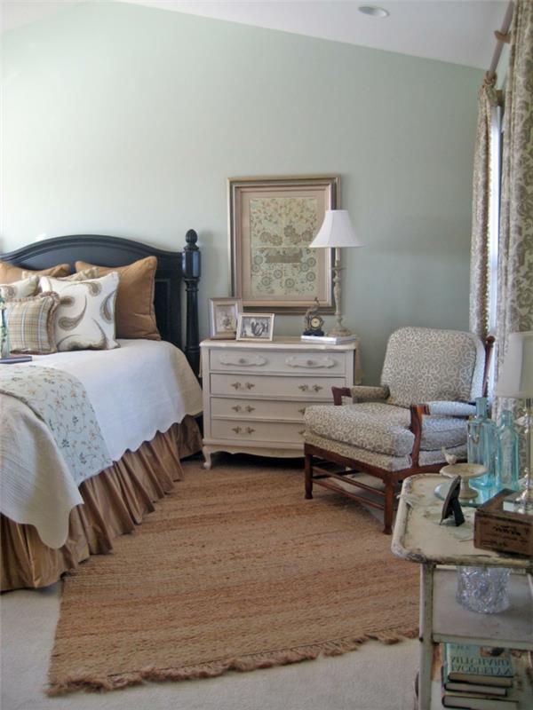 huonekalut maalaistyylinen makuuhuone matto juoksija nojatuoli lipasto