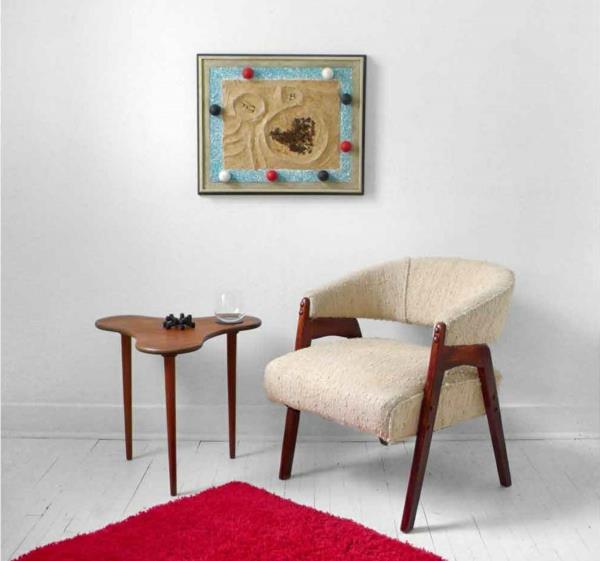 huonekalut retro valkoinen nojatuoli punainen matto