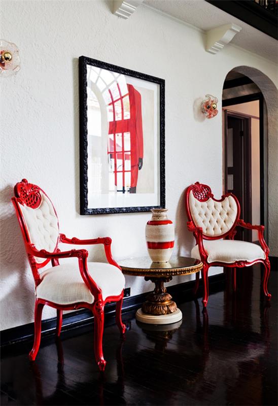 Huonekalut kuuluisilta suunnittelijoilta olohuoneen nojatuoli klassinen punainen runko
