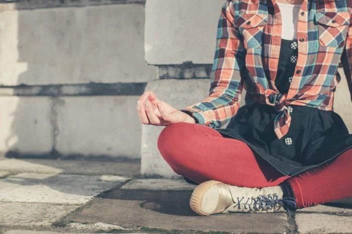 meditaatio aloittelijoille elää mukavasti terveellä mudra -kadulla