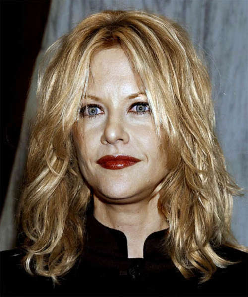Közepes hosszúságú Meg Ryan frizurarétegek hajvágása