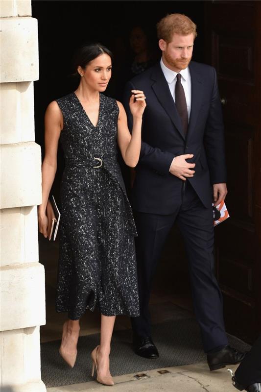 meghan markle upea musta mekko