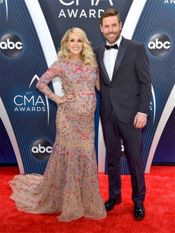 Mike Fisher ja Carrie Underwood yhdessä