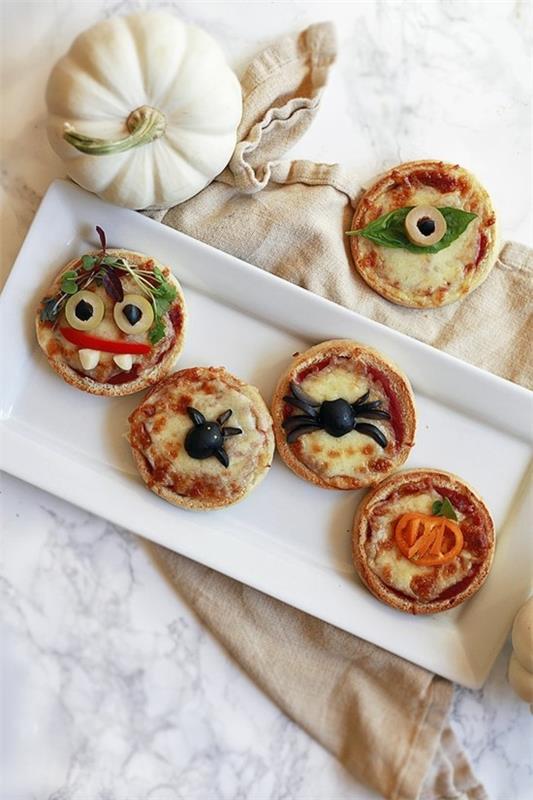 ideoita mini halloween -pizzan täytteisiin