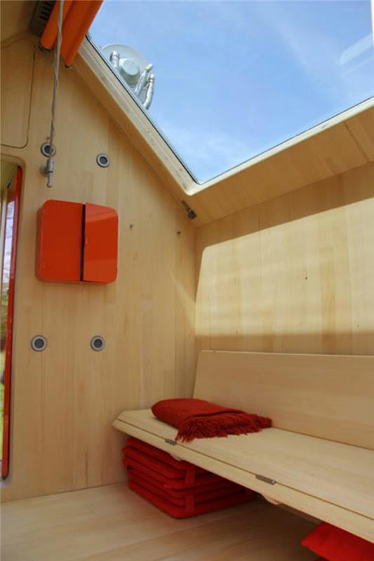 minimalismi arkkitehtuuri kattoikkuna taitettava sänky puu