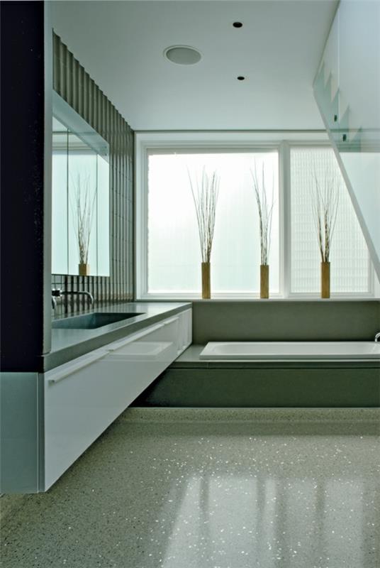 minimalistinen kylpyhuone ideoita kylpyamme puu söpö