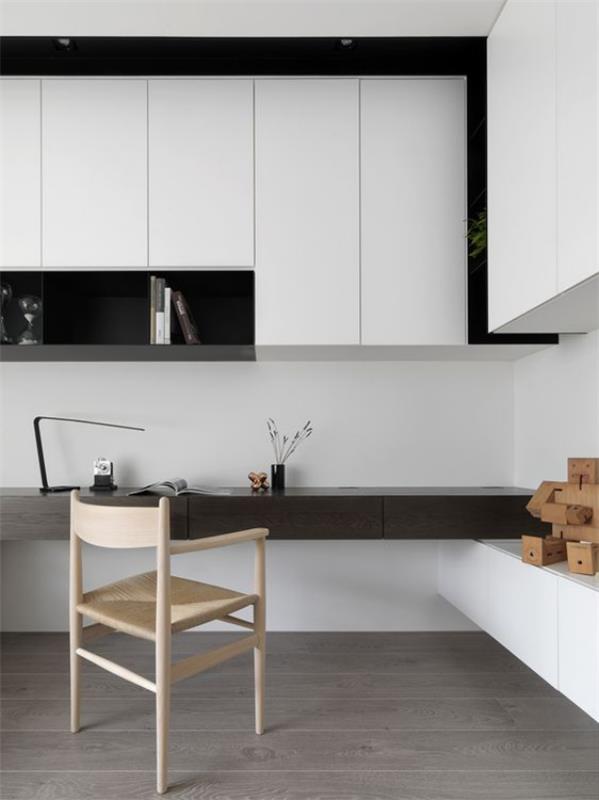 minimalistinen kotitoimisto täydellinen puhdas, siisti huoneilmapiiri ilman paperityötä ja sotkeutuneita kaapeleita