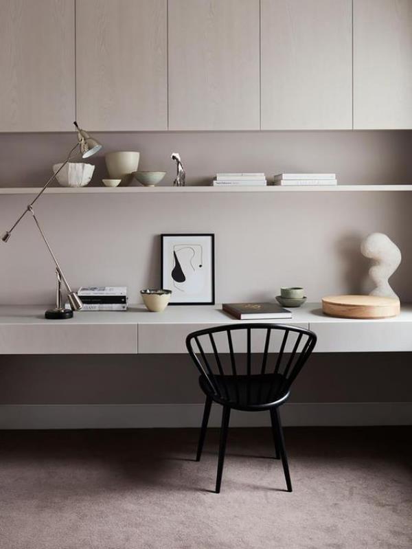 minimalistinen kotitoimisto kauniit koriste -esineet herättävät positiivisia tunteita