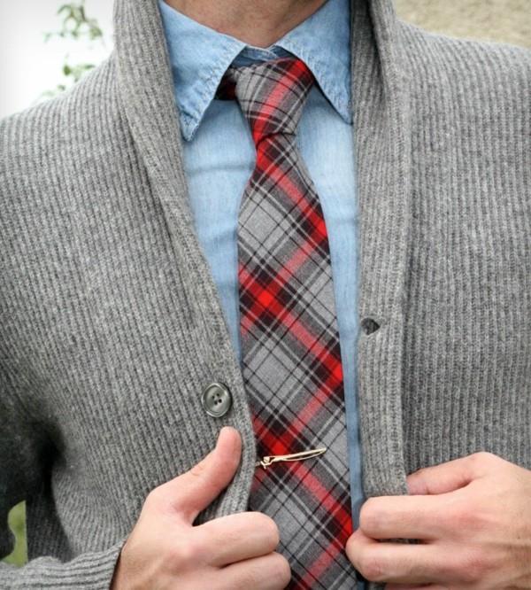 miesten asut valitsevat solmion ruudullisen solmion