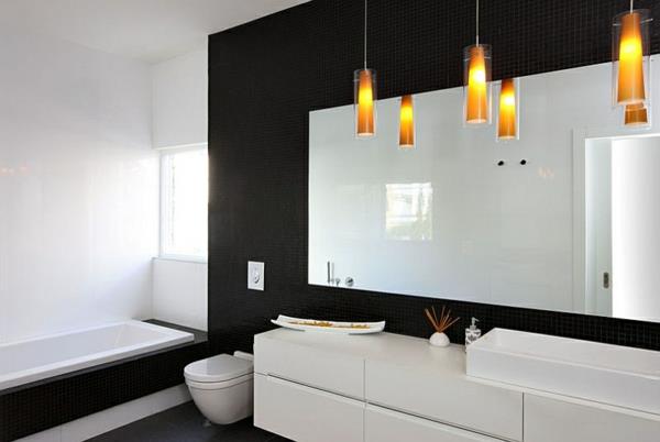 moderni kylpyhuoneen värisuunnittelu musta valkoinen