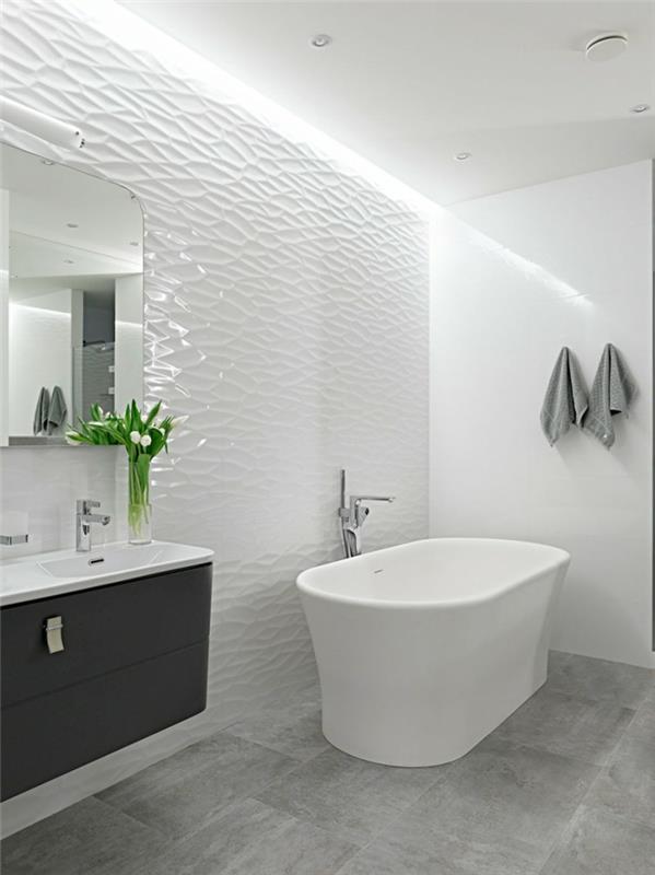 moderni kylpyhuone vapaasti seisova kylpyamme lattialaatat betoni näyttää luovalta seinän suunnittelulta
