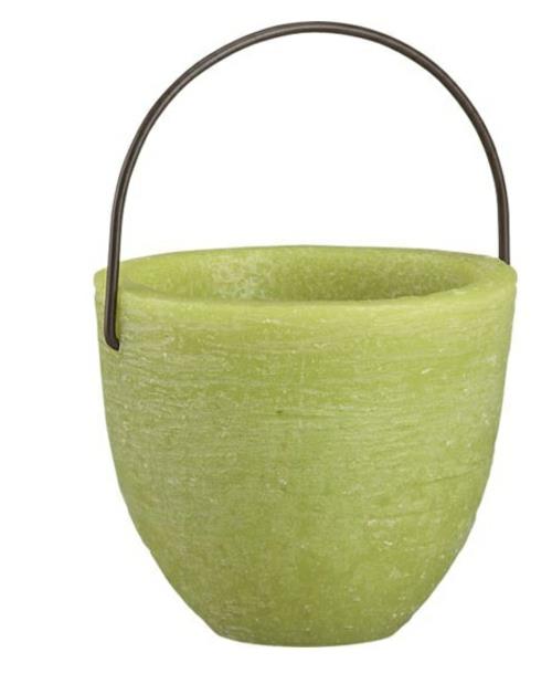 Moderni viileä puutarhakoristeidea citronella -kynttilä
