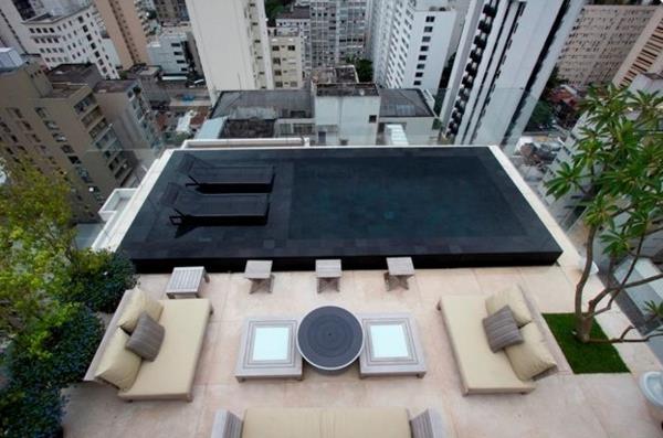 moderni kattoterassi minimalistinen muotoilu keskellä kaupunkia
