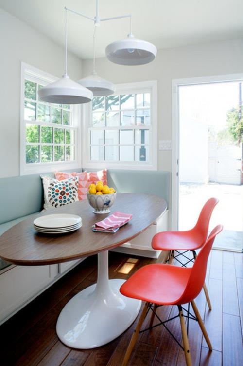 moderni keittiö tekee kodikkaasta kotona punaiset tuolit