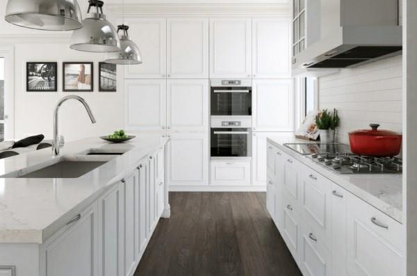 modernit keittiökalusteet valkoisissa keittiön seinissä ja hyllyissä