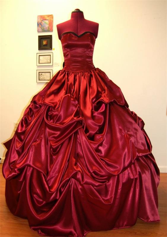 moderni pitkät punaiset mekot prinsessa trendit juhla