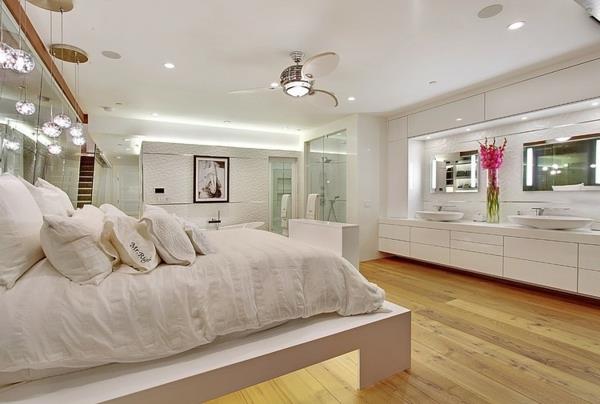 moderni ylellinen huvila avoin pohjaratkaisu makuuhuone ja kylpy