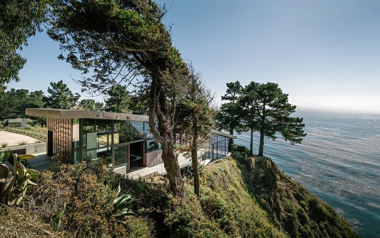 moderni-arkkitehti-talo-pacific-coast-kestävä-arkkitehtuuri