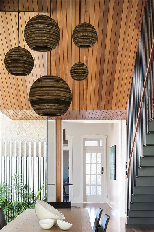 moderni talo coogee residence sydney kestävä arkkitehtuuri puiset kattovalaisimet