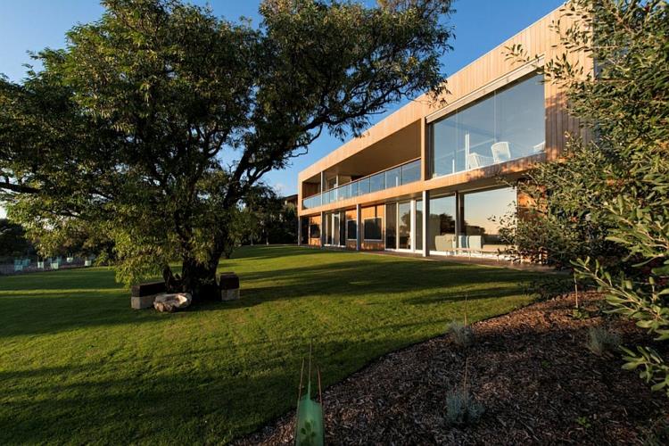 moderni talo rantatalo moderni arkkitehtuuri ja design puutarhan suunnitteluideat nurmikko