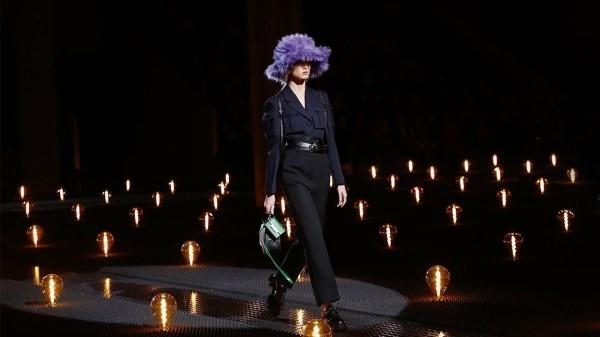 muotitrendit monet loistavat catwalkilla