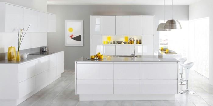 modulaarinen keittiö trendikäs valkoinen keittiö