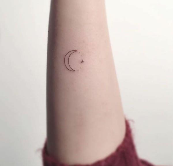 moon star tatuoinnit naiset mini