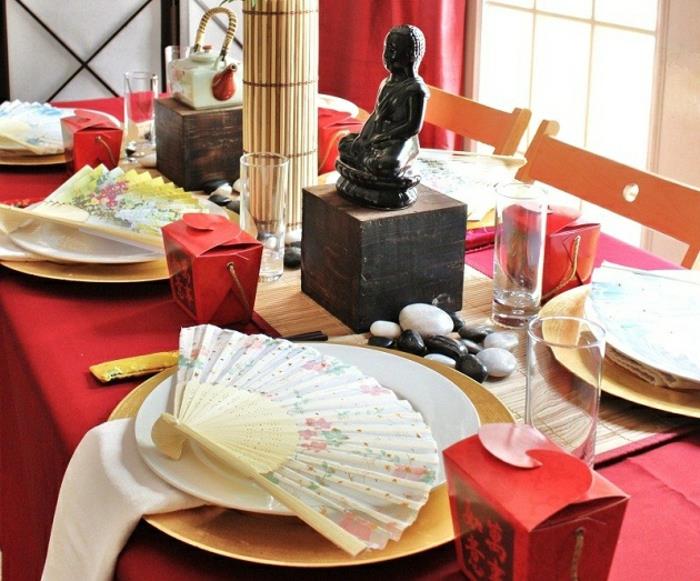 teemajuhla-ideat-aasialainen-juhla-illallinen-tuuletin-buddha-patsas-pöydän koristelu